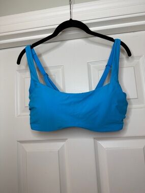 Athleta Bright Turquoise Scoop Bikini Top with Adjustable Straps